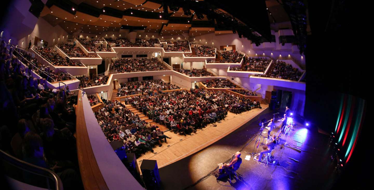 Article image for Waterfront Hall and Ulster Hall Announces Removal of Merchandise Commission to Support Touring Artists